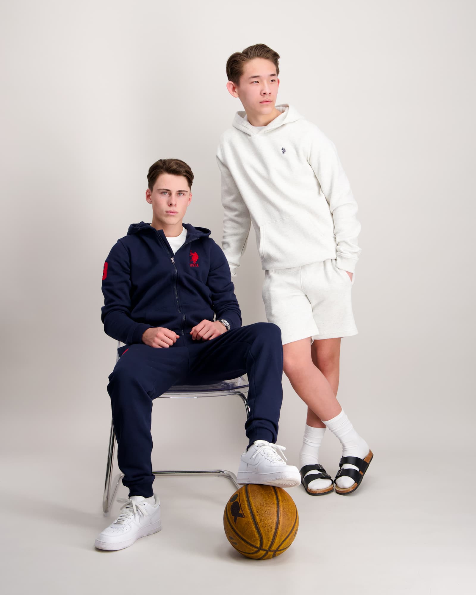https://a.storyblok.com/f/123679/1600x2000/a2988c73a3/us-polo-top-fullbody-jpg-5.jpg