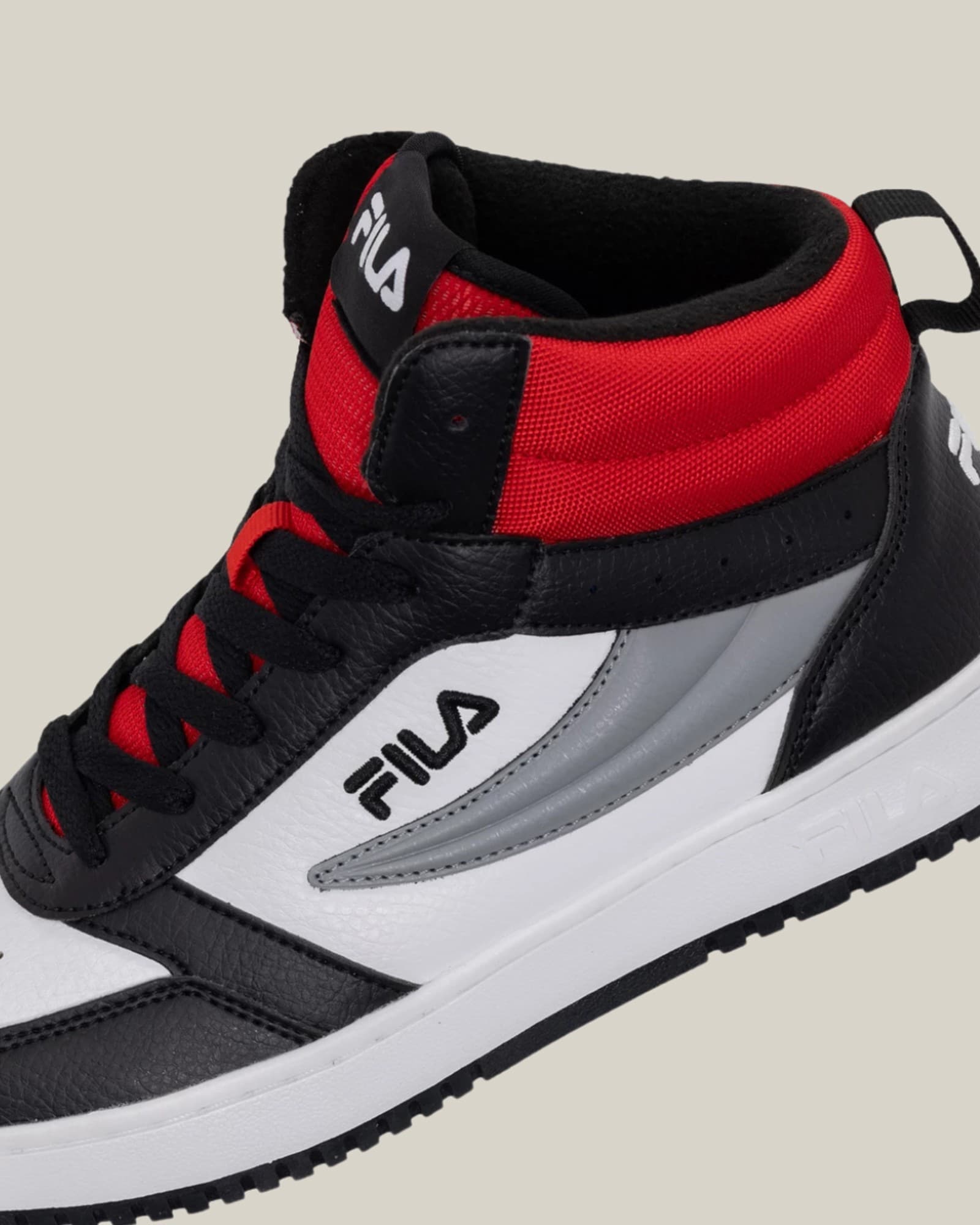 FILA REGA NF mid teens