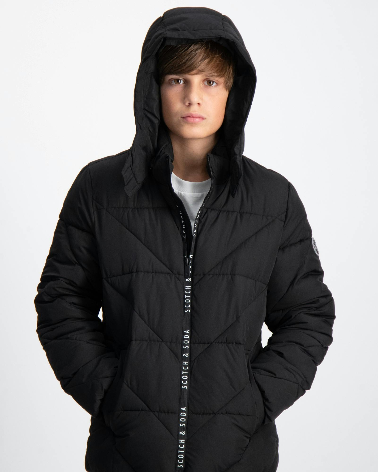 Water repellent hooded recycled jacket